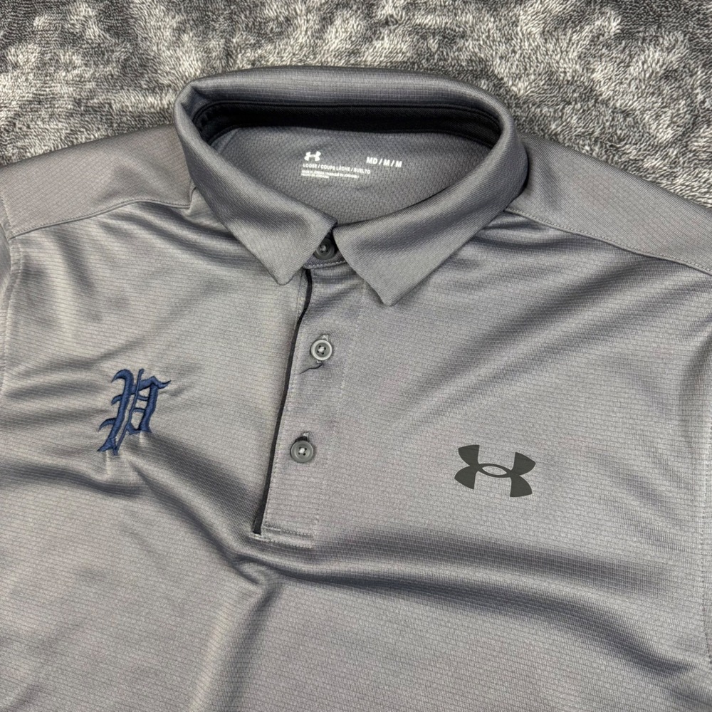 Under Armour Polo Mens Medium Gray Performance Loose Fit Short Sleeve Logo